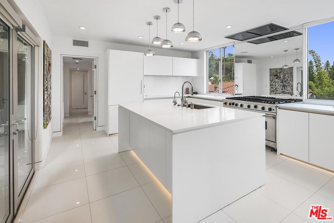 MLS #25602371 image #12