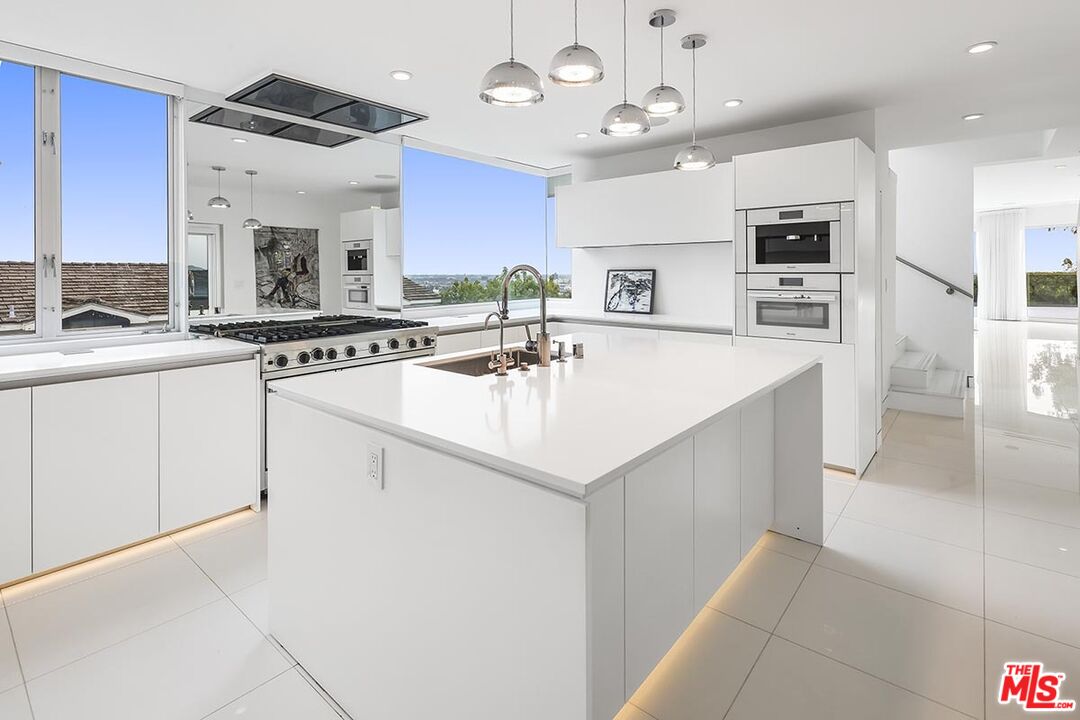 MLS #25602371 image #14