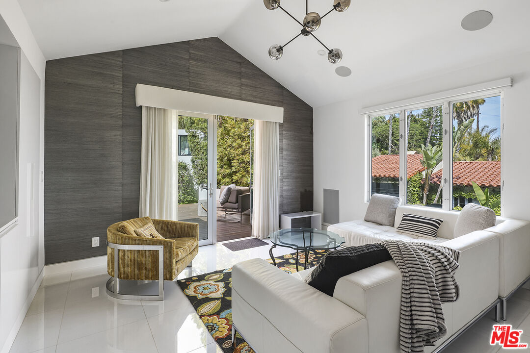 MLS #25602371 image #15