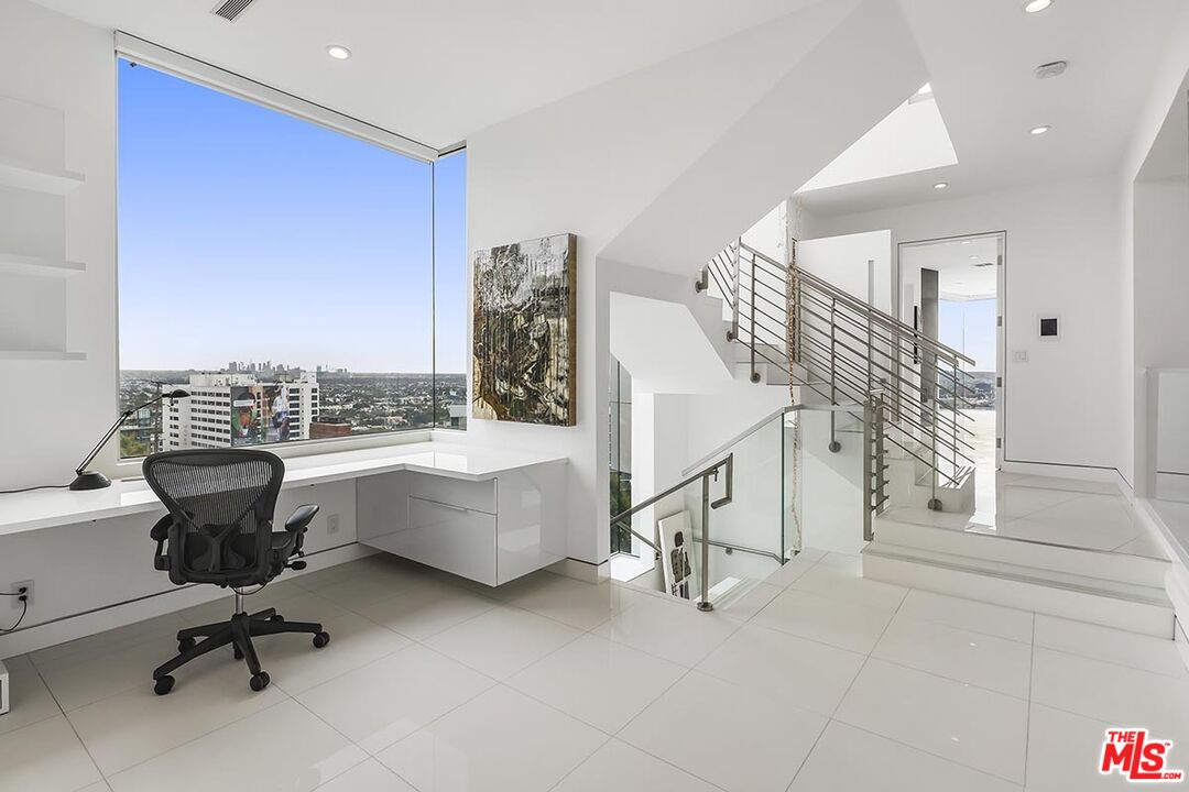 MLS #25602371 image #19