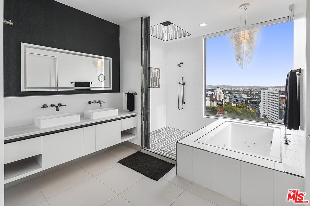 MLS #25602371 image #21