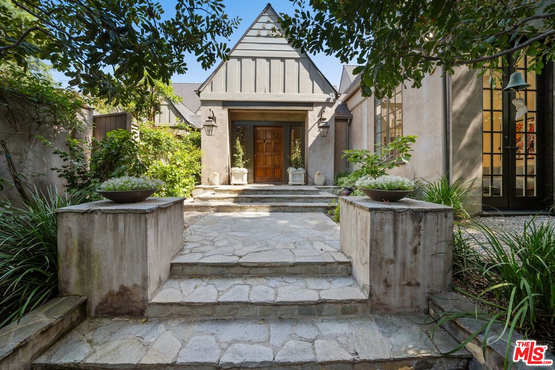 MLS #25602377 image #2