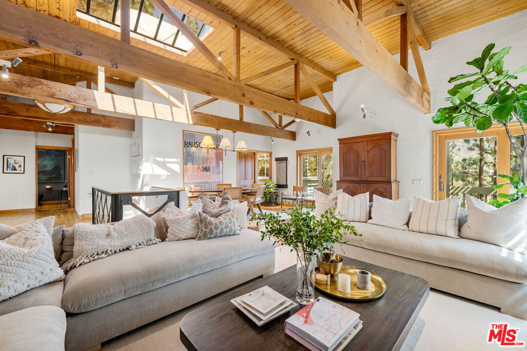 MLS #25602411 image #6