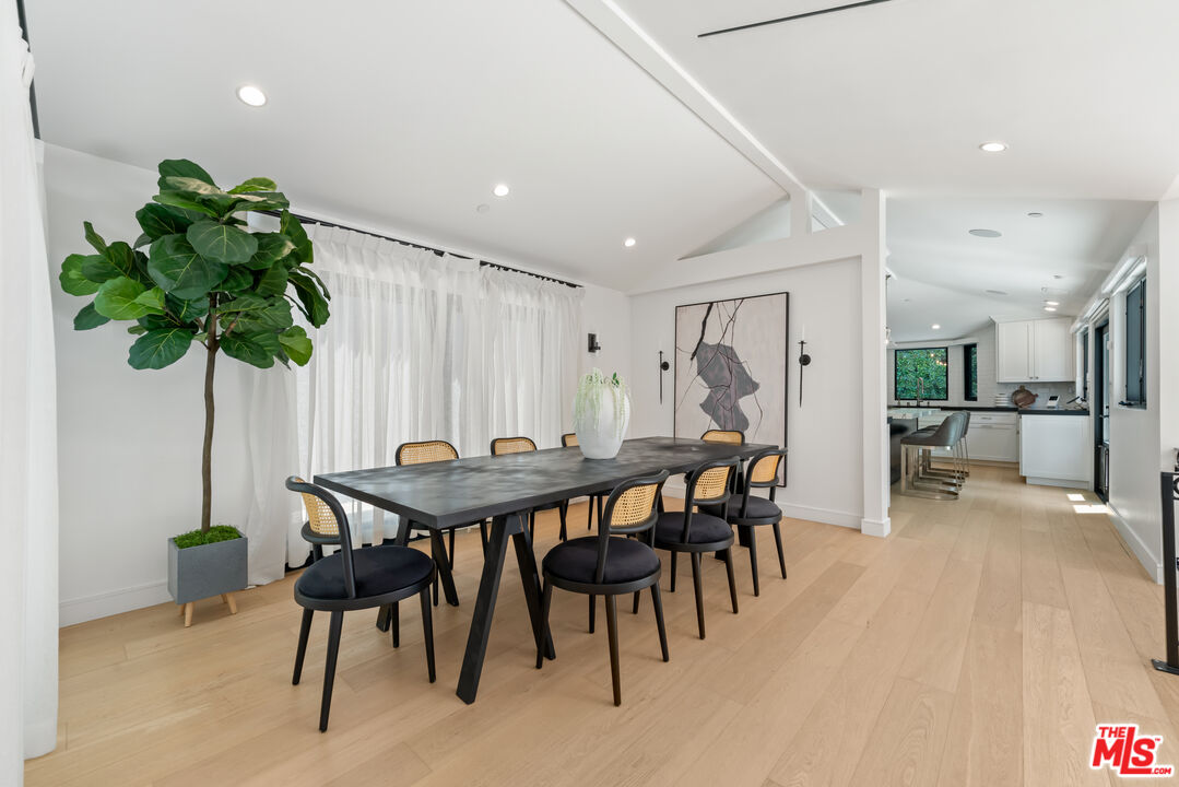 MLS #25602441 image #10