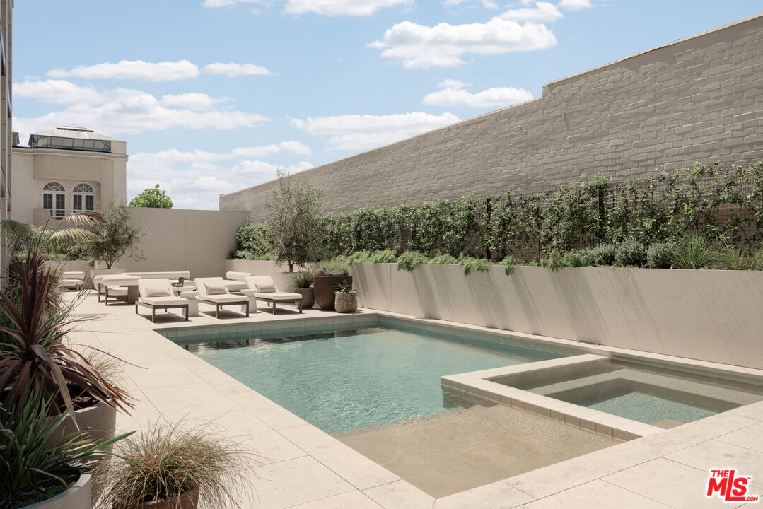 MLS #25602541 image #14