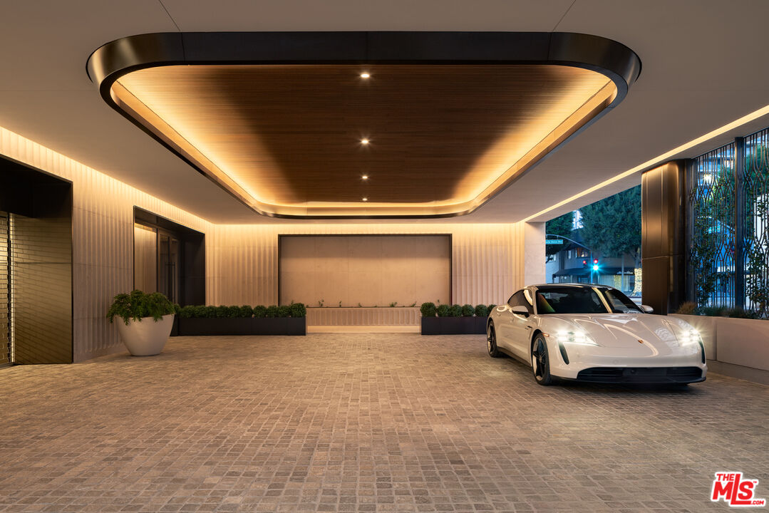 MLS #25602541 image #21