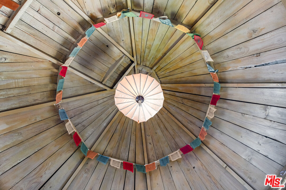 MLS #25604157 image #33