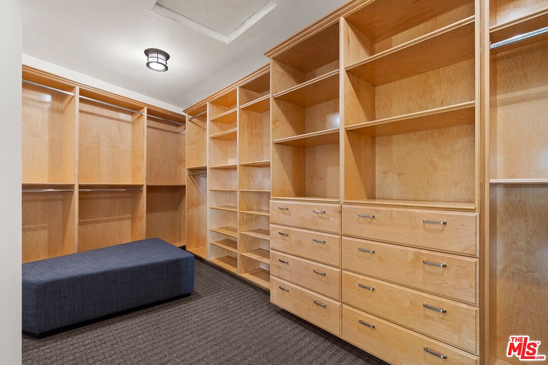 MLS #25604507 image #17