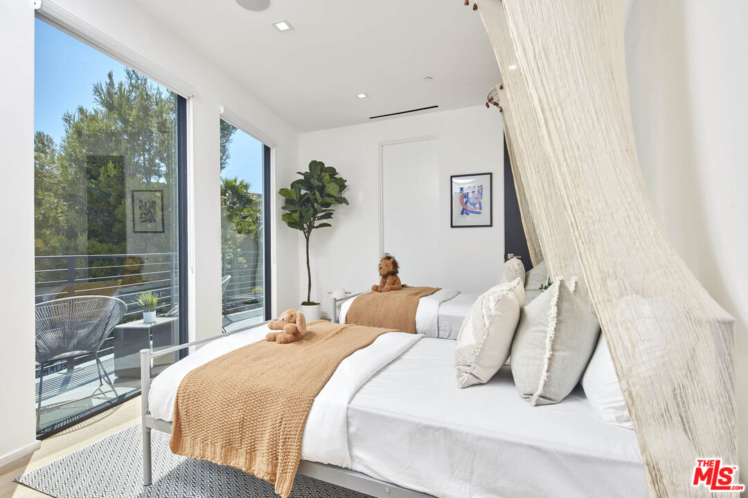 MLS #25604607 image #25