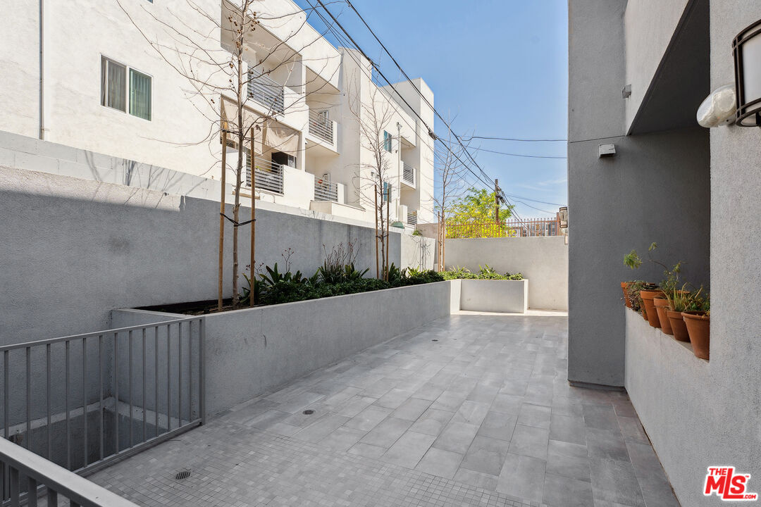 MLS #25604799 image #21