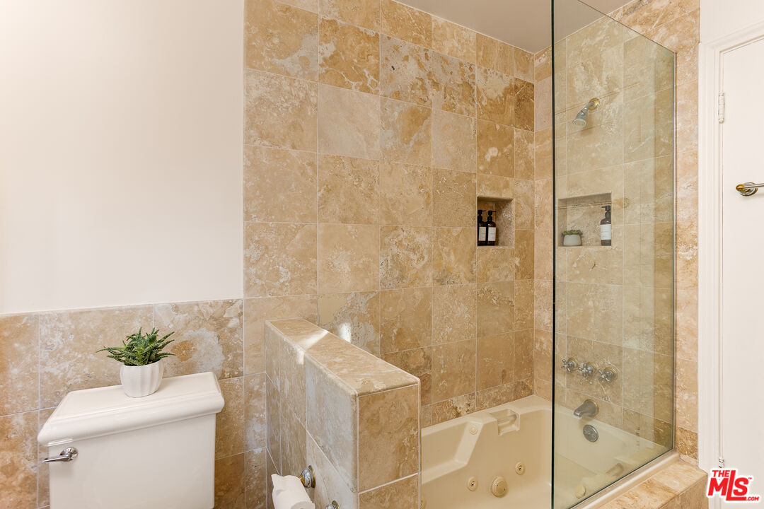 MLS #25604995 image #23