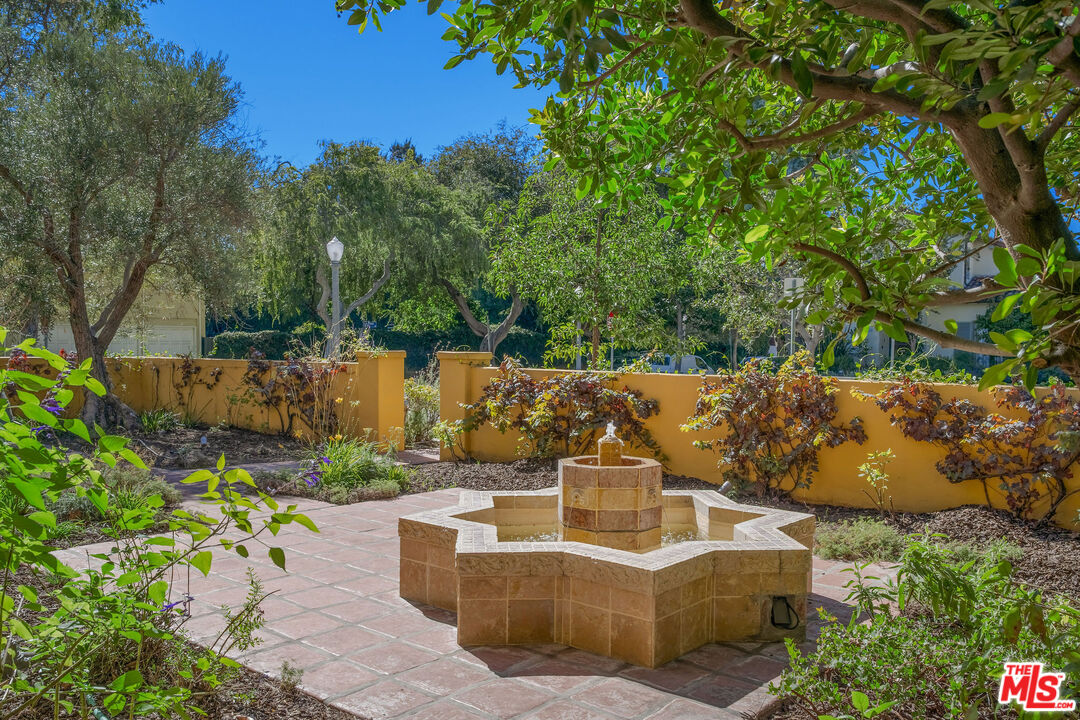 MLS #25605829 image #2