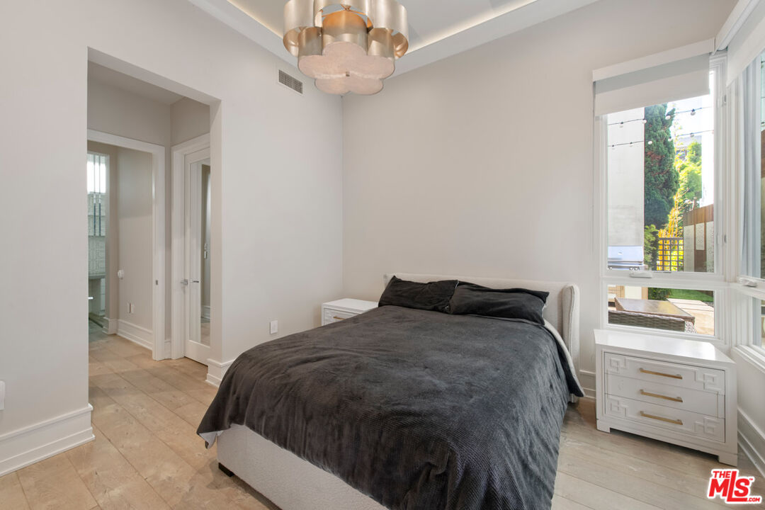 MLS #25605897 image #21