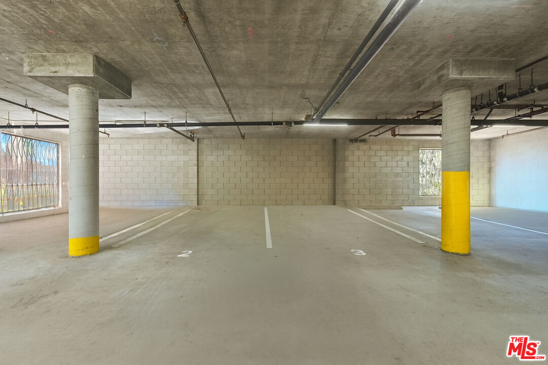 MLS #25606351 image #15