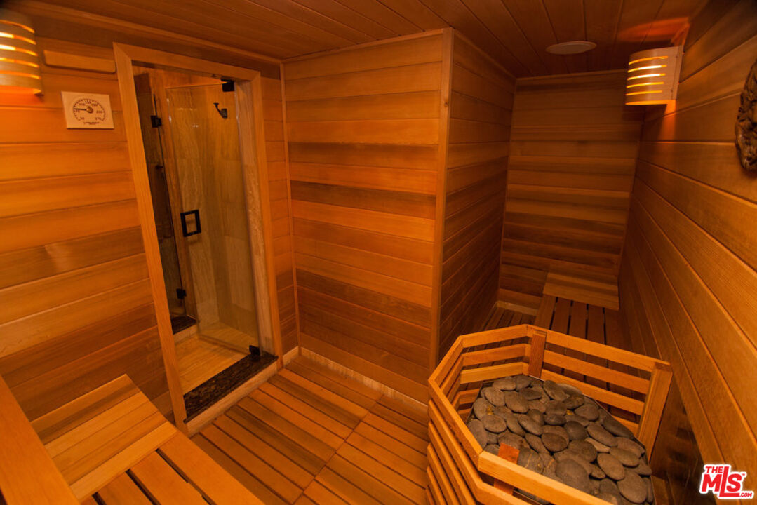 MLS #25606691 image #23