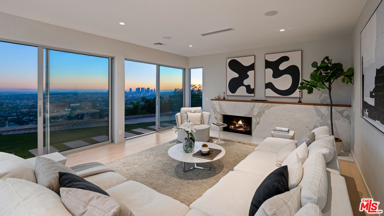 MLS #25607647 image #2