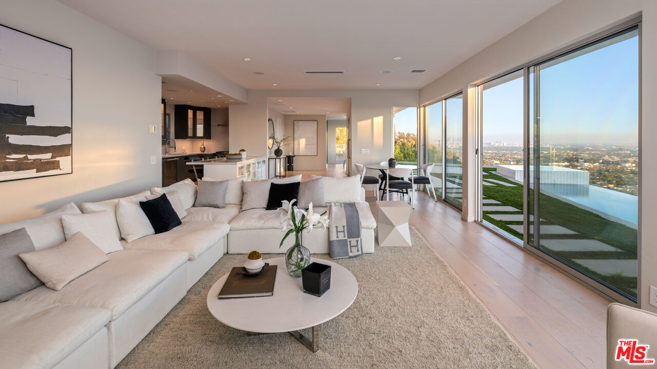 MLS #25607647 image #3