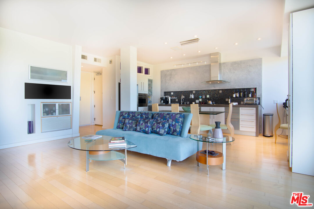 MLS #25607707 image #15