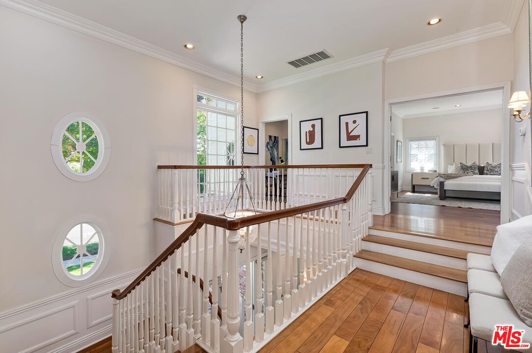 MLS #25608341 image #17