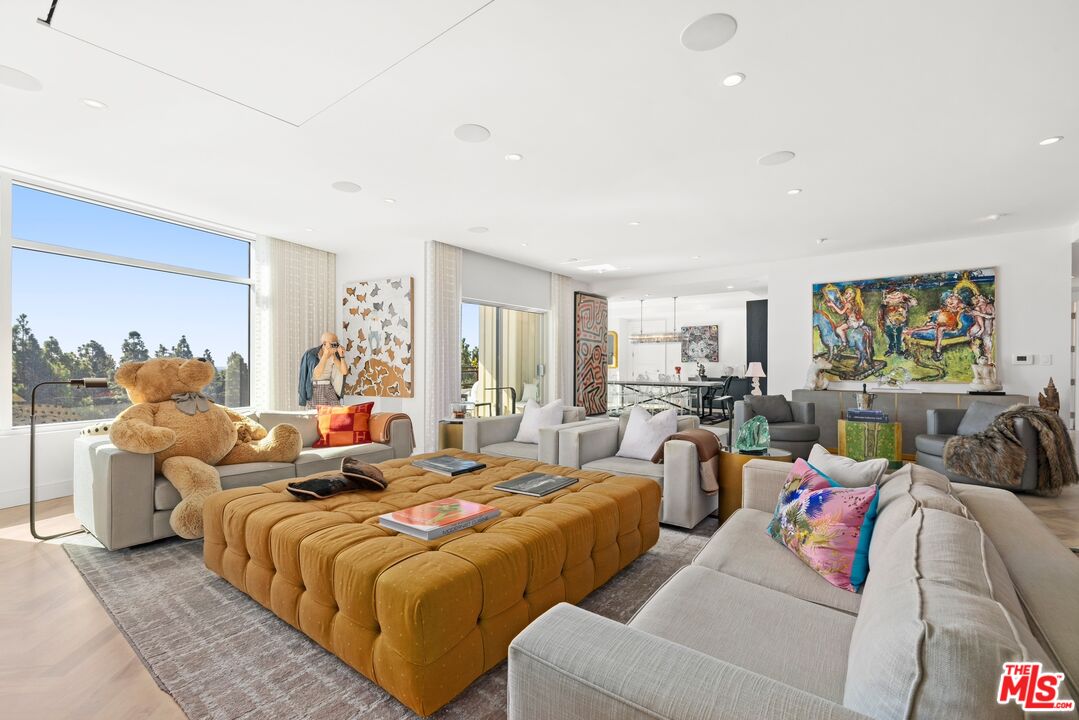 MLS #25608431 image #3