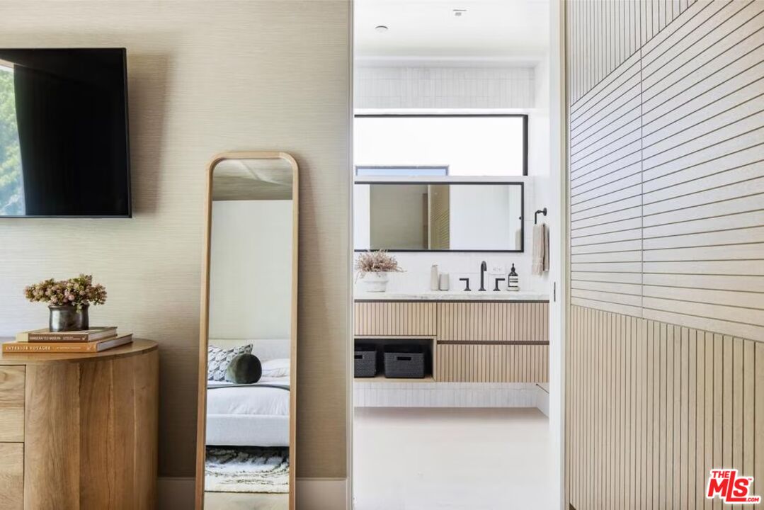 MLS #25608503 image #49