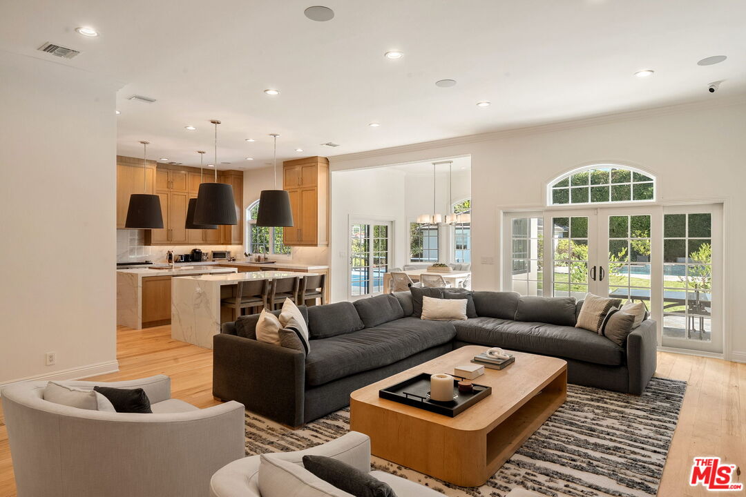 MLS #25608565 image #14