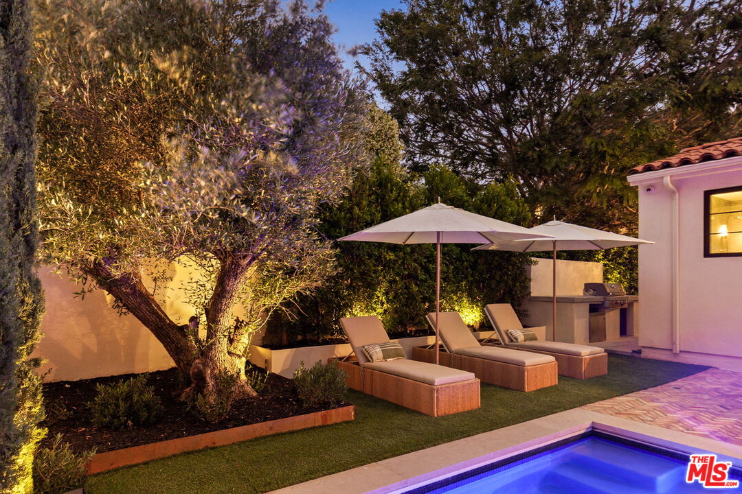 MLS #25608663 image #19