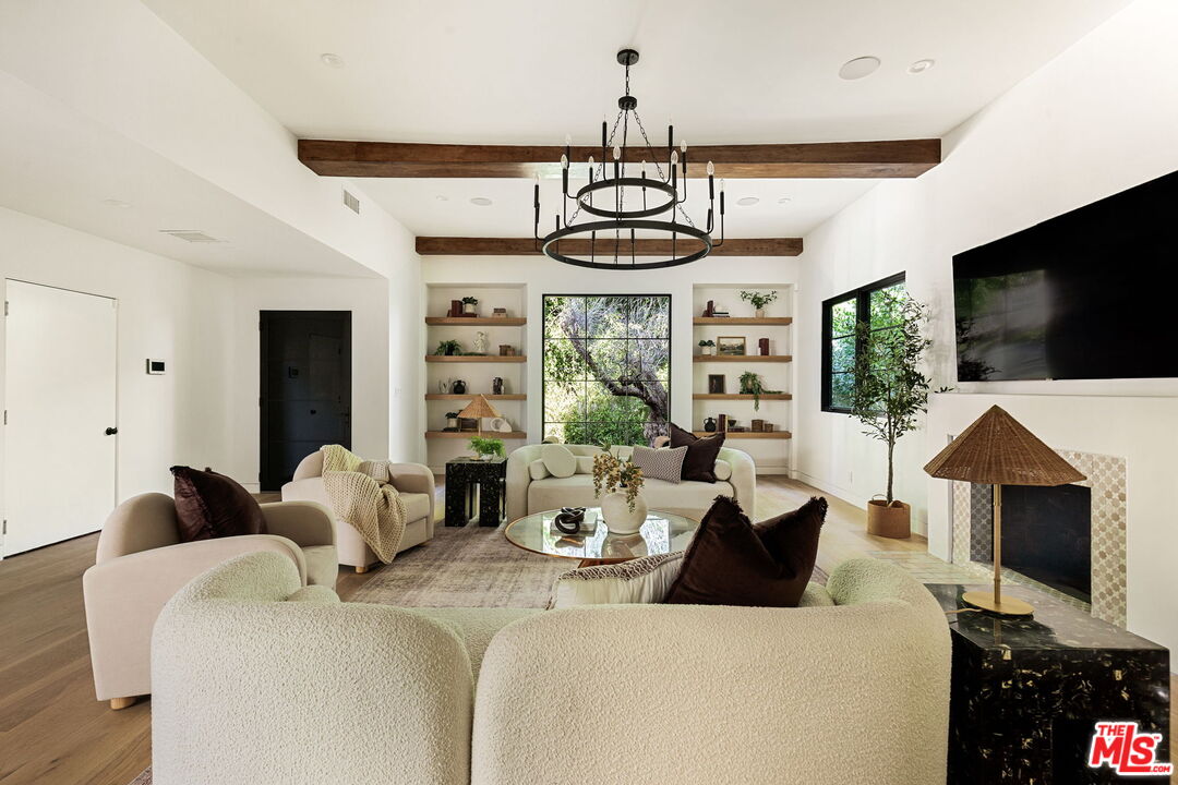 MLS #25608663 image #5