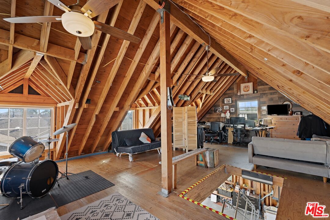 MLS #25609195 image #32