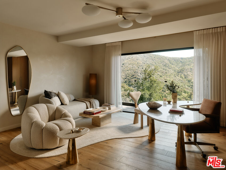 MLS #25609225 image #15