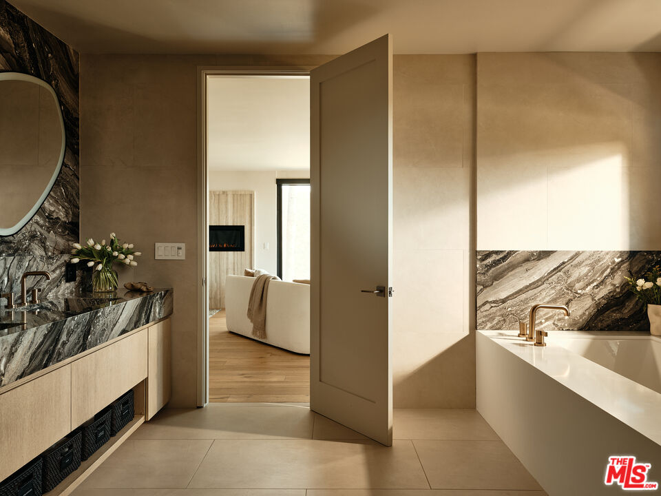 MLS #25609225 image #18