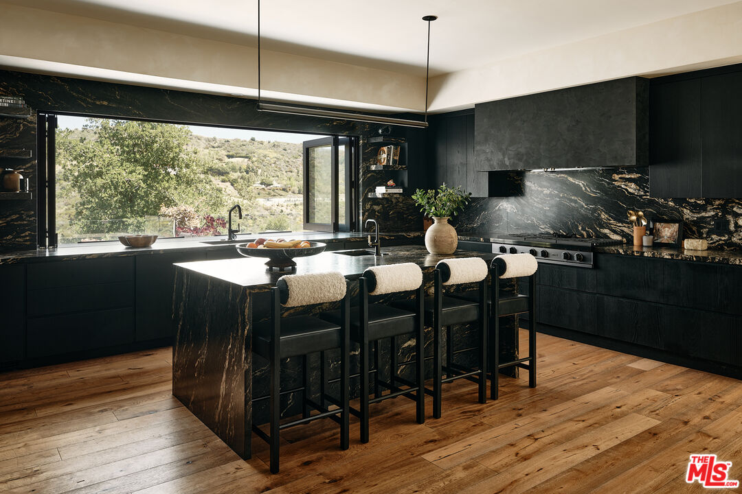 MLS #25609225 image #8