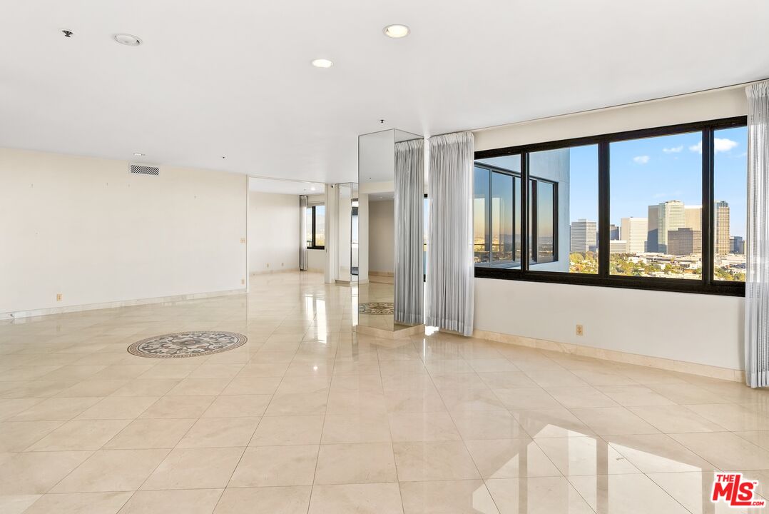 MLS #25609511 image #21