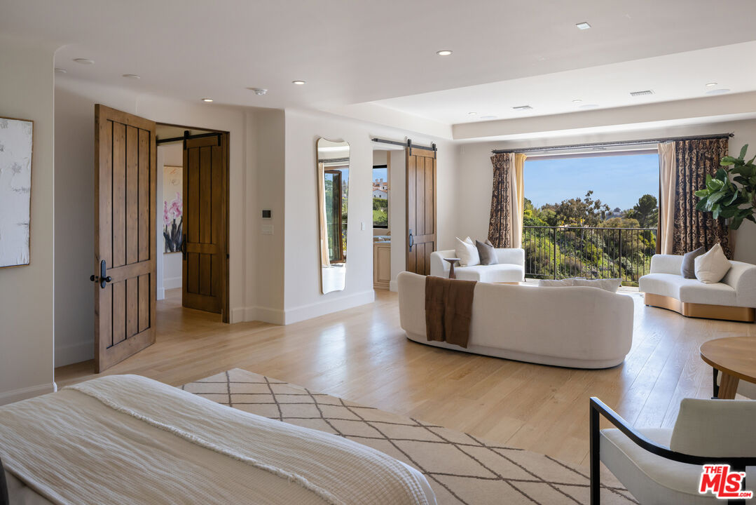 MLS #25609789 image #16