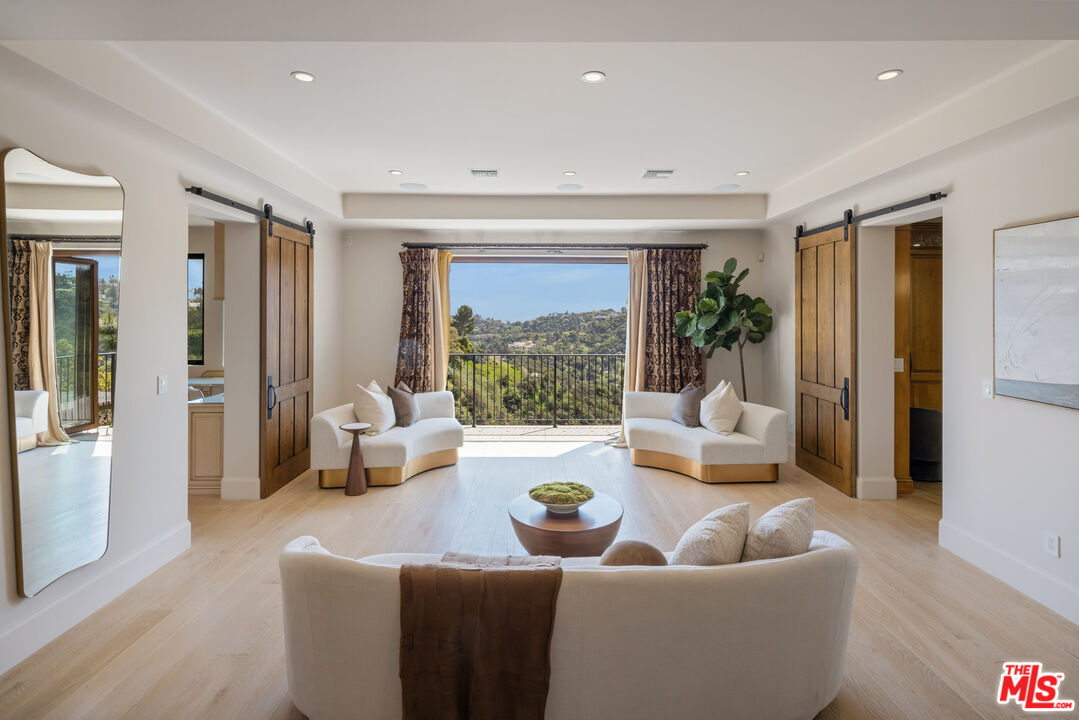 MLS #25609789 image #17