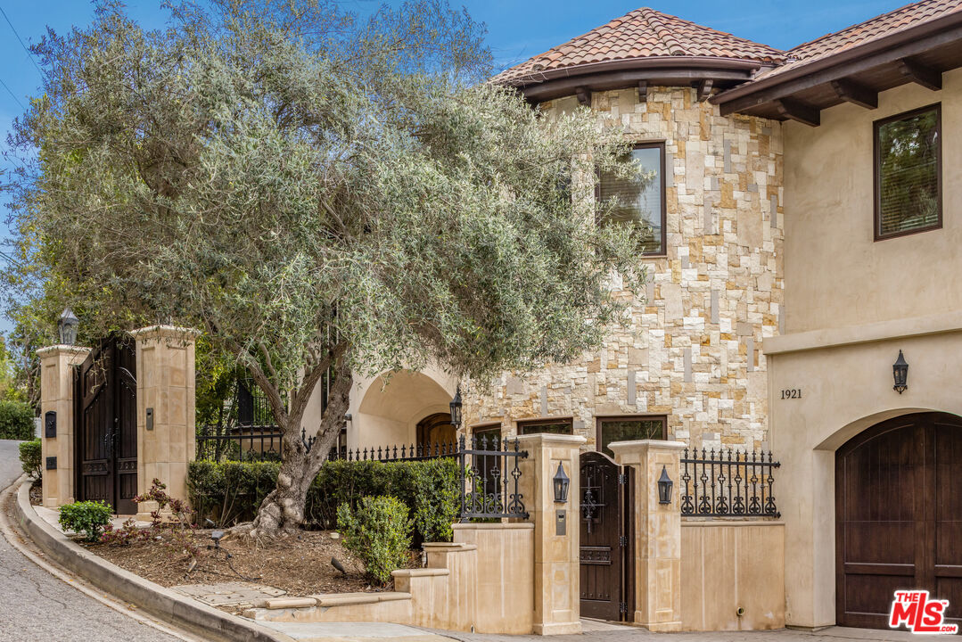 MLS #25609789 image #1