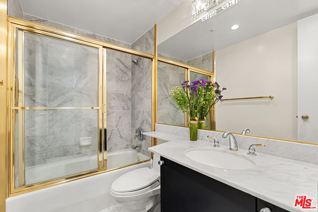 MLS #25609807 image #17