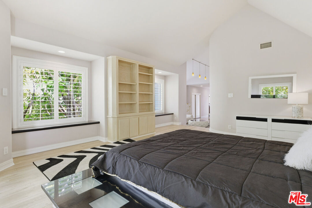 MLS #25609811 image #45