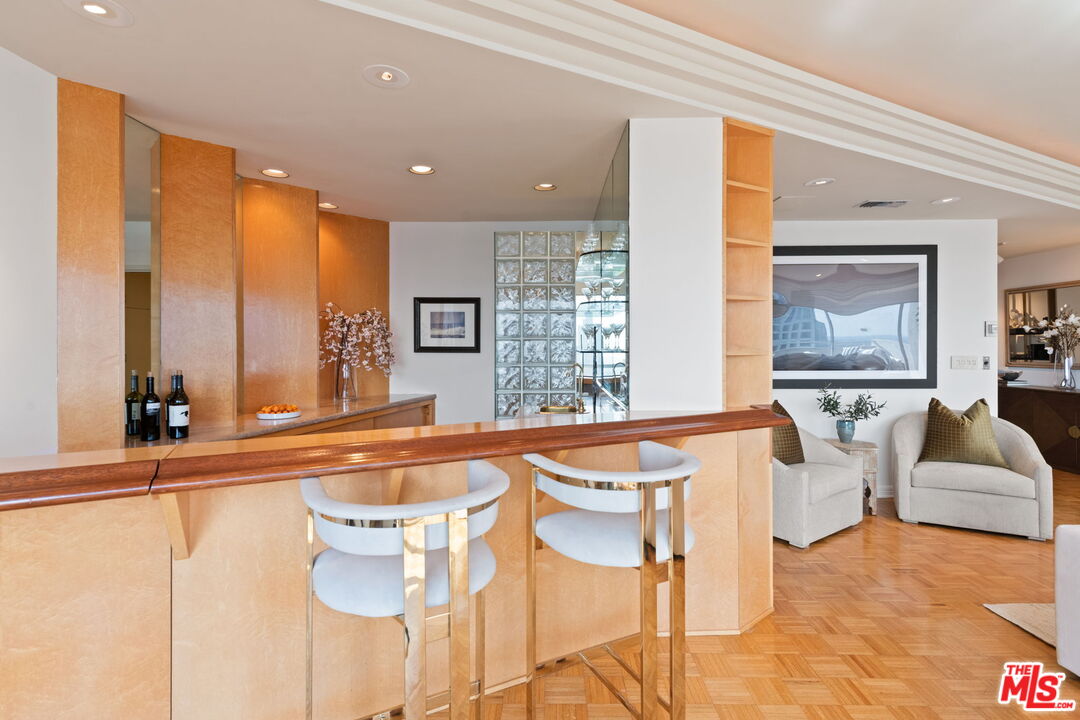 MLS #25609893 image #9