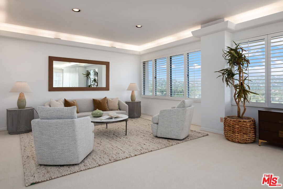 MLS #25609893 image #14