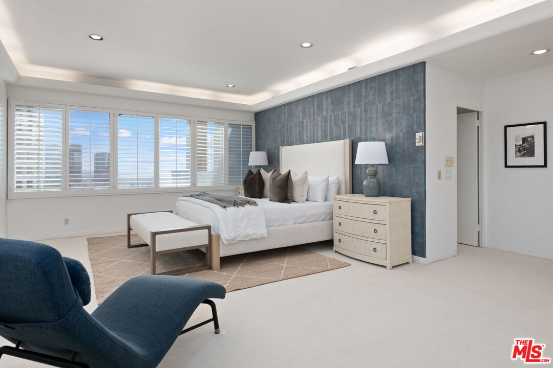 MLS #25609893 image #18