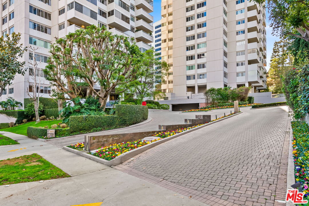 MLS #25609893 image #1