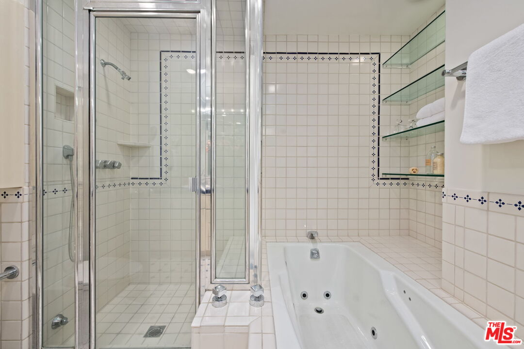 MLS #25609893 image #21