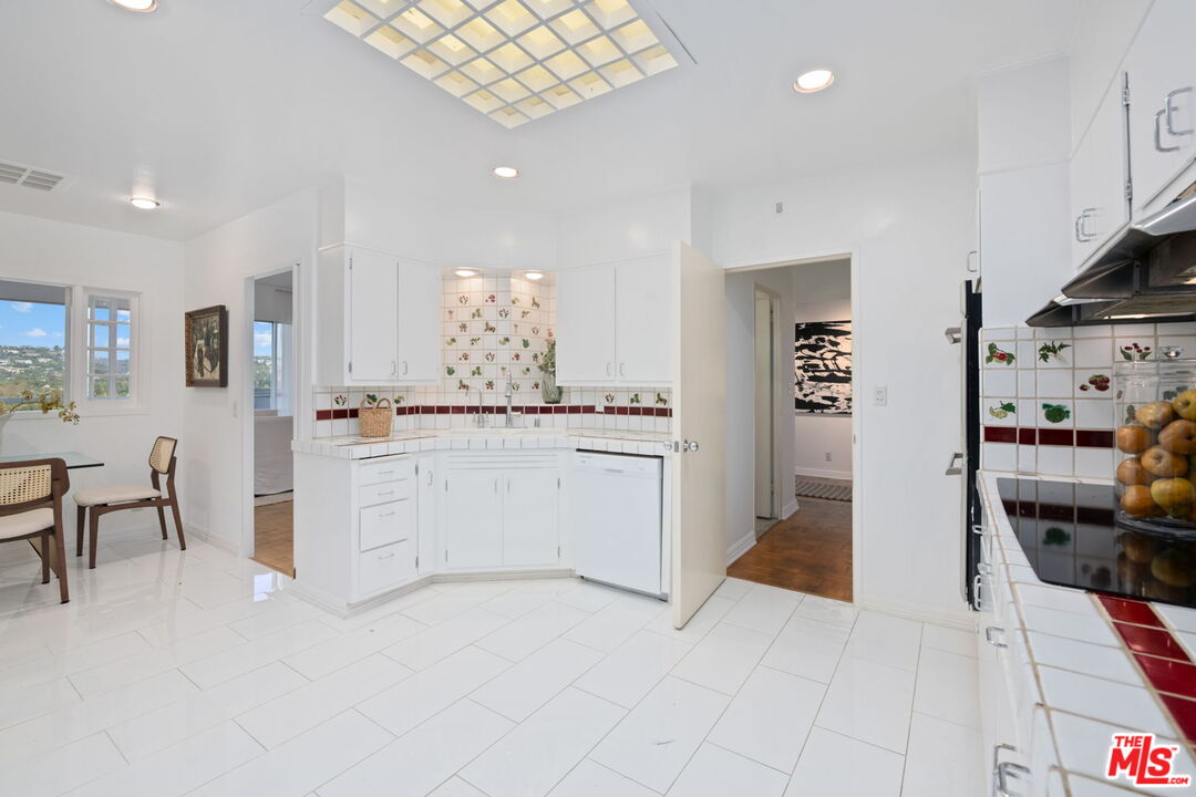 MLS #25609893 image #25