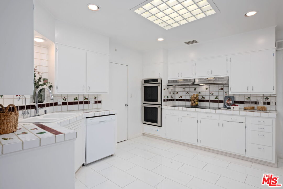 MLS #25609893 image #26