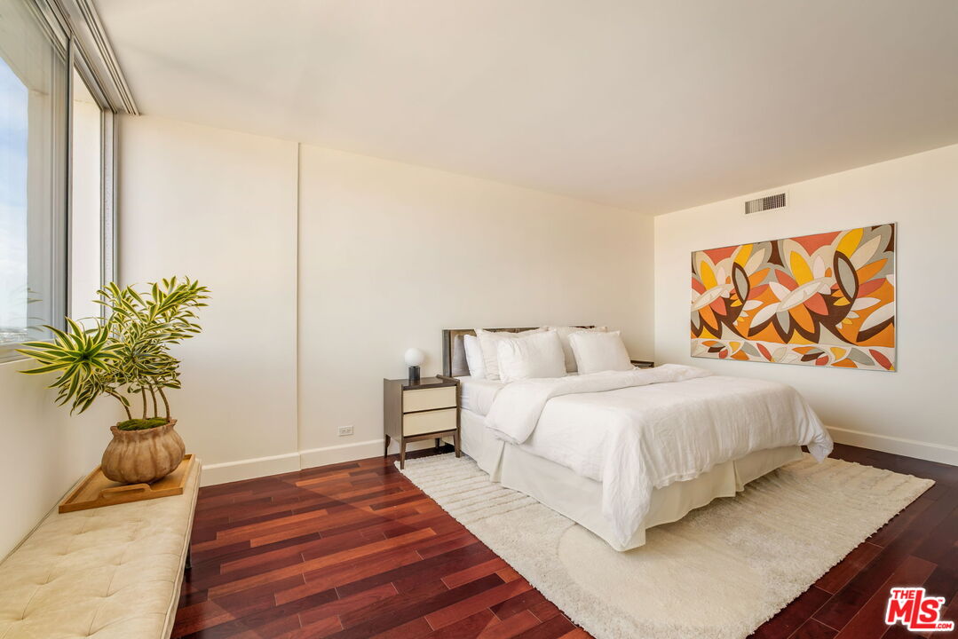 MLS #25609903 image #11