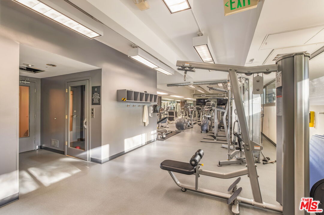 MLS #25609903 image #16