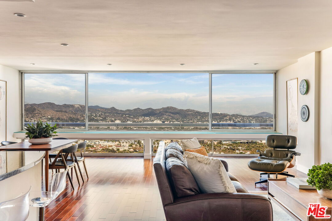 MLS #25609903 image #1