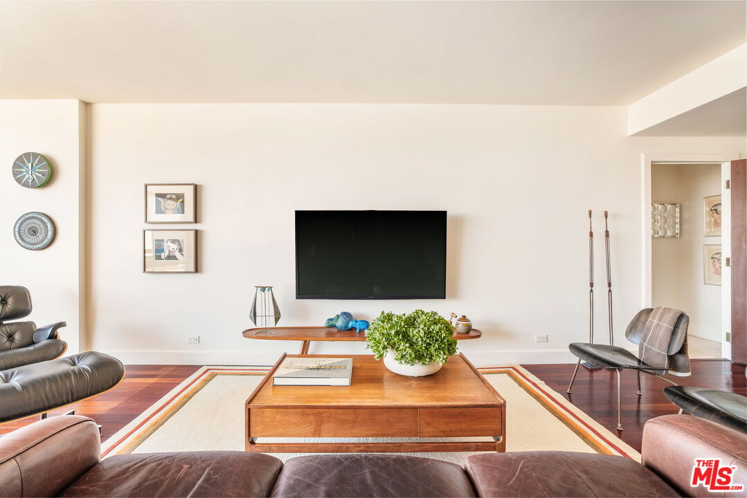 MLS #25609903 image #3