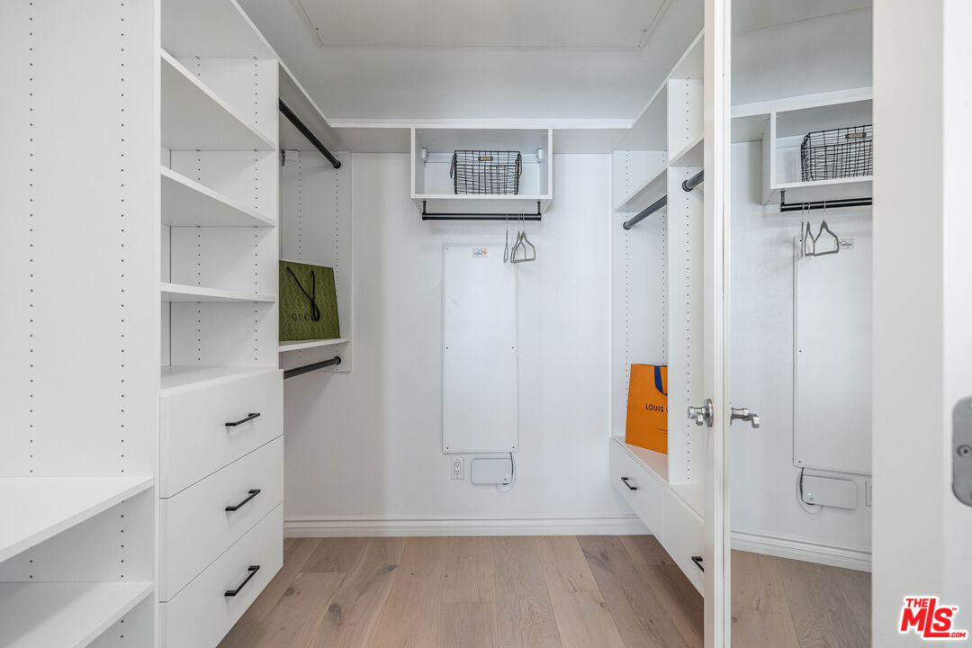 MLS #25610075 image #24